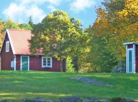 1 Bedroom Cozy Home In Ronneby，位于Hjälmseryd的度假屋