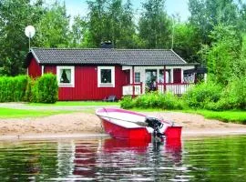 Nice Home In Ljungby With Wifi