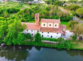 -- Il Casale Toscano -- 1700mt dalla Torre di Pisa, ONLY RENTS ROOMS WITHOUT BREAKFAST, FREE PARKING, POSSIBILITÀ DI SELF CHECK-IN DALLE 15，位于比萨的酒店