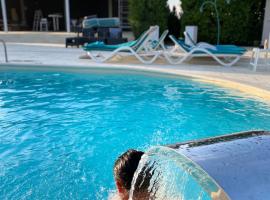 Green Oasis，位于Stolniceni-Prăjescu的酒店