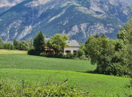 Domaine des amphores，位于Faucon-de-Barcelonnette的酒店
