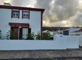 Villa Kai Casa frente al mar y completamente restaurada，位于圣克鲁什达什弗洛里什的乡村别墅