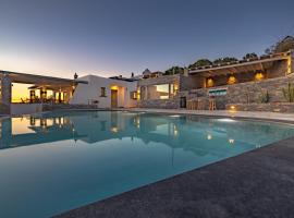 Villa Kouneli - outstanding luxury in Koundouros，位于Koundouros的酒店