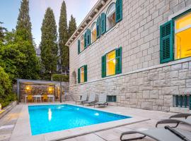 Stone Villa Majestic w Pool - Split Center，位于斯普利特的酒店