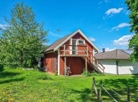 1 Bedroom Cozy Apartment In Gullspång，位于Gullspång的酒店