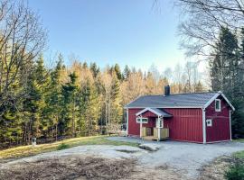 2 Bedroom Gorgeous Home In Stillingsön，位于Kåröd的酒店