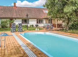 3 Bedroom Beautiful Home In Klagstorp