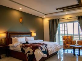 The Roomy Lodge, Murree，位于穆里的酒店