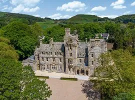 The Arthur Suite Stone Cross Mansion