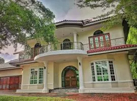 Yussy Homestay at Afamosa Bungalow