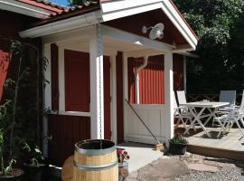 Idyllisk nybyggd stuga på Sollerön.，位于Sollerön的酒店