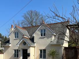 Monty Cottage, Exmouth Coastal Boutique House，位于埃克斯茅斯的自助式住宿