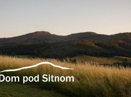 Dom pod Sitnom，位于班斯卡 - 什佳夫尼察的酒店