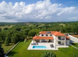 Stunning Home In Prodol With Outdoor Swimming Pool, Wifi And 4 Bedrooms