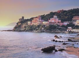 Due graziose camere con vista mare a 5 min dal mare di Castiglioncello，位于卡斯蒂利翁切洛的旅馆