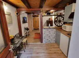 Studio apartment Bertolina, 50m from sea