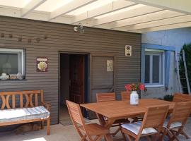 La Taniere Douce，位于Soulaucourt-sur-Mouzon的酒店