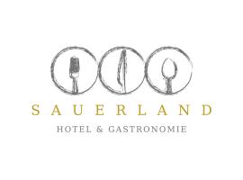 Sauerland Hotel & Gastronomie GmbH，位于Alfhausen的带停车场的酒店