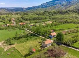 Stunning Home In Kunovac Kupirovacki With Wifi
