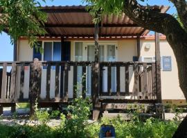 The Farm Tiny House - Tiny Casa，位于奇克拉纳－德拉弗龙特拉的度假园