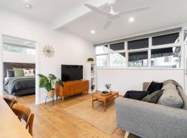 Modern Stylish Self-contained Apartment，位于Burnside的酒店