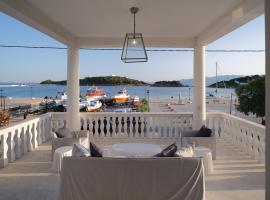 VILLA CAPTAIN DIAMANTIS，位于Oinoússai的酒店