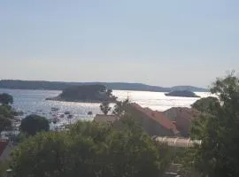 Apartments & Rooms Zlatica Hvar