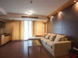 Lovely Two Bedroom In Bangkok Downtown Mrtbts