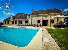 Villa festive HOMAZING piscine privée 1h de Paris