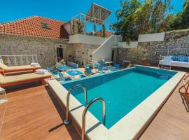 Boutique Hotel Blanc & Bleu - Capitano，位于赫尔采格诺维的酒店