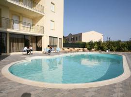 Le Tour Hotel，位于伊格莱西亚斯的酒店