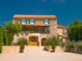 Villa Ca'Pietra, rustic stone house，位于马林斯卡的酒店