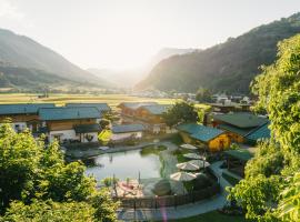 feelfree - Natur & Aktiv Resort Ötztal，位于厄茨的度假村