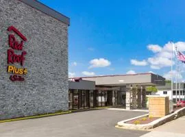Red Roof Inn PLUS & Suites Erie
