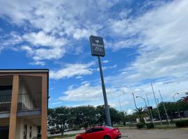 Deluxe Inn & Suites Morgan City，位于摩根城的酒店