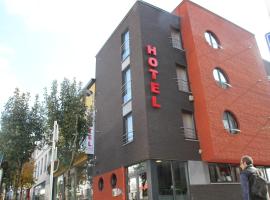 卢维酒店，位于拉卢维耶尔的酒店