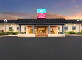 SureStay Plus Hotel by Best Western McGuire AFB Jackson，位于McGuire Air Force Base - WRI附近的酒店