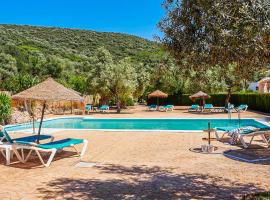 Nice Home In Estepa With Wifi，位于埃斯特帕的酒店