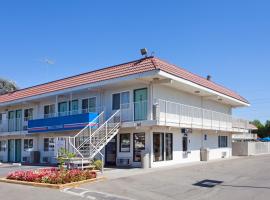 斯托克顿宪章路西6号汽车旅馆，位于斯托克顿的酒店