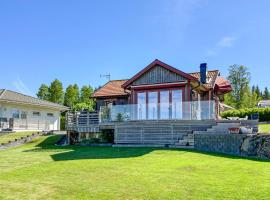 Amazing Home In Nässjö With House Sea View，位于奈舍的酒店