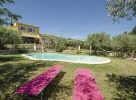 Amazing Home In Caumont Sur Durance