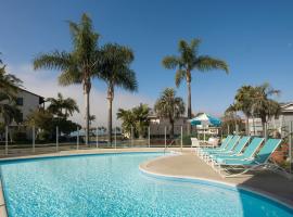 圣特巴巴拉6汽车旅馆 - 海滩，位于圣巴巴拉珊瑚赌场海滩&卡巴纳俱乐部附近的酒店