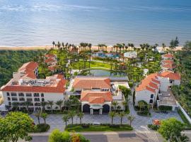 Radisson Resort Phan Thiet，位于潘切的高尔夫酒店