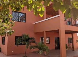Résidence Lamdo Bosséa Hôtel，位于Ngalel的酒店