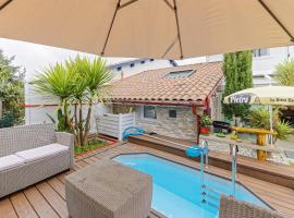 Turtle Island Anglet 3 stars rental Garden Pool BBQ TVWIFI，位于安格雷的别墅