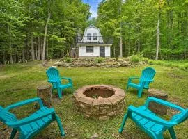 Wilmington Chalet with Hot Tub Less Than 8 Mi to Mount Snow!