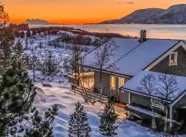Pet Friendly Home In Hol I Tjeldsund