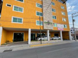 ABERDEEN HOTEL DOLORES HIDALGO，位于多洛雷斯-伊达尔戈的酒店