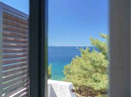 Holiday House Podraduc，位于穆泰尔岛的酒店