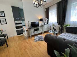 Lovely apartment in Cork，位于科克Cork Vision Centre附近的酒店